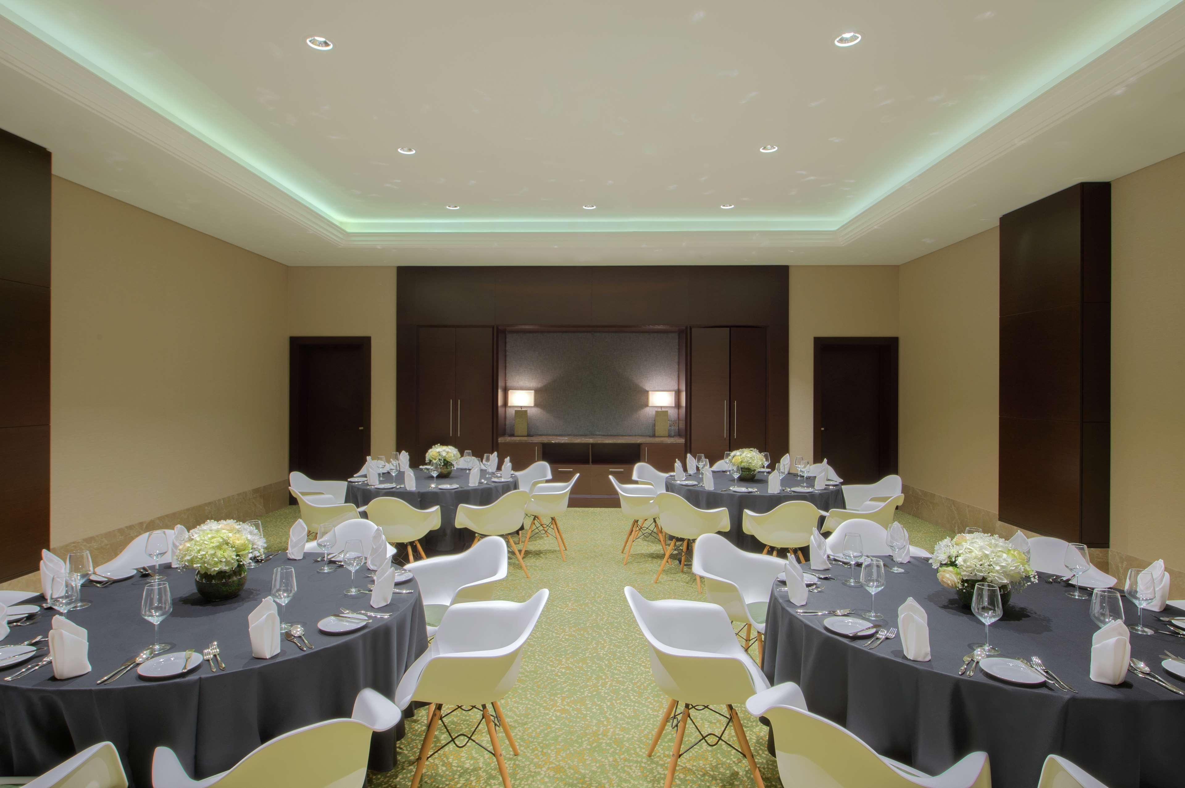 Doubletree By Hilton - Al Sadd
