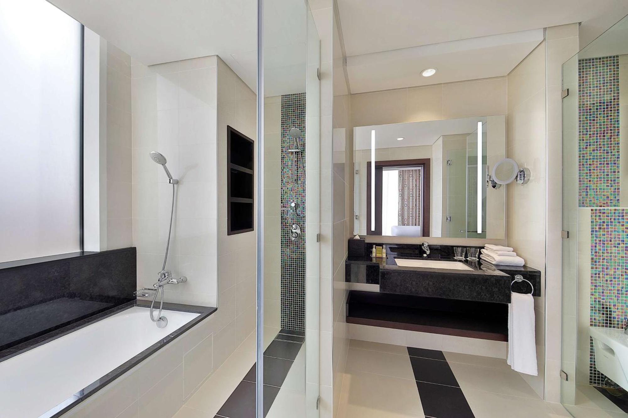 Doubletree By Hilton - Al Sadd Готель 5*